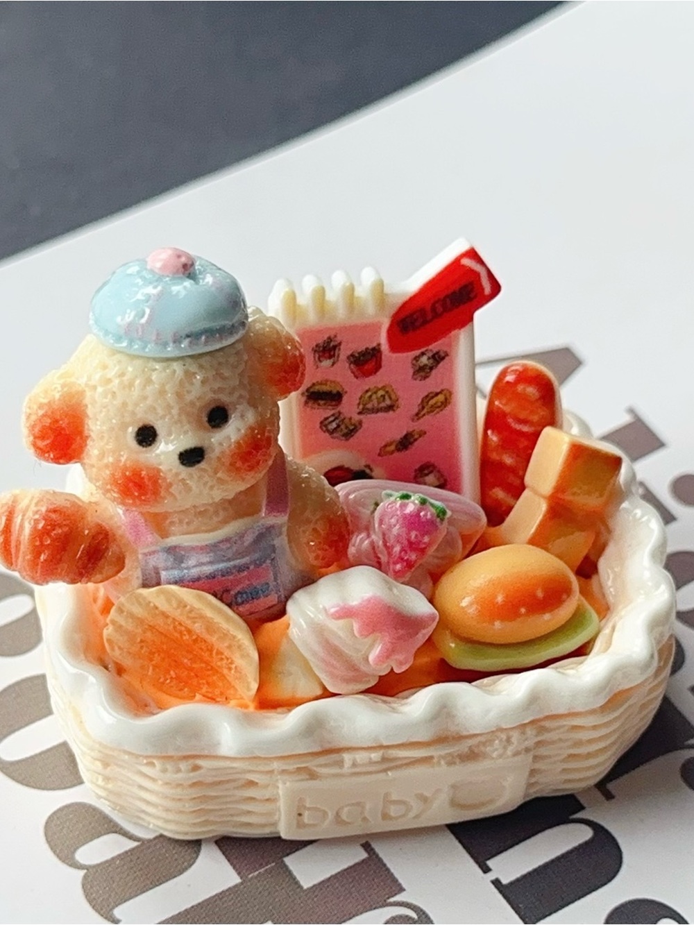 4 style of Miniature Resin handmade Basket Bath Toy Set Dog & Cat